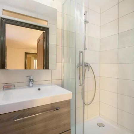 Cannes Private With Pool, By The Sea, 3 Nights Minimum *